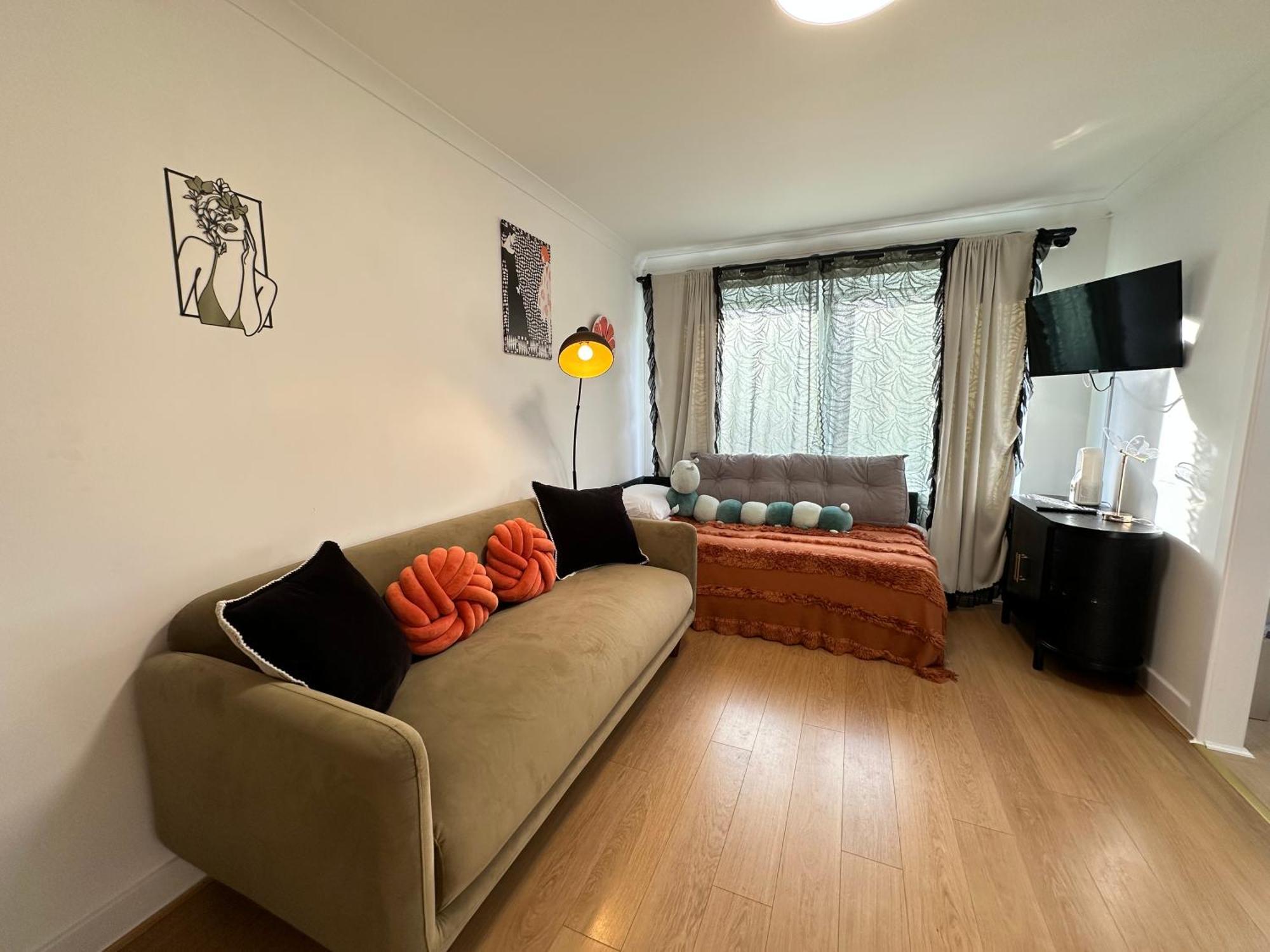 Stylish One Bedroom Apartment — Photos 2